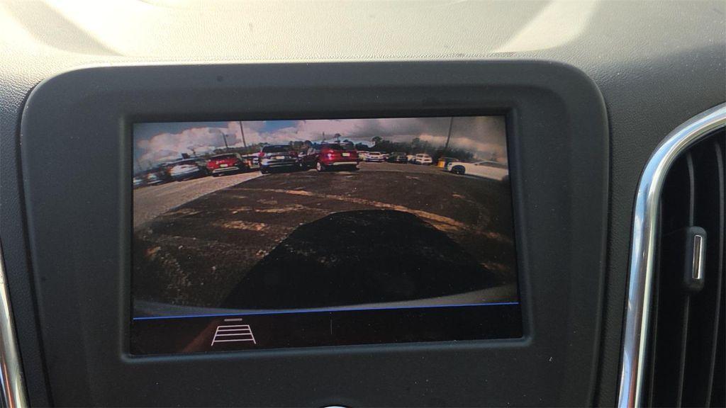 used 2020 Chevrolet Equinox car, priced at $15,606