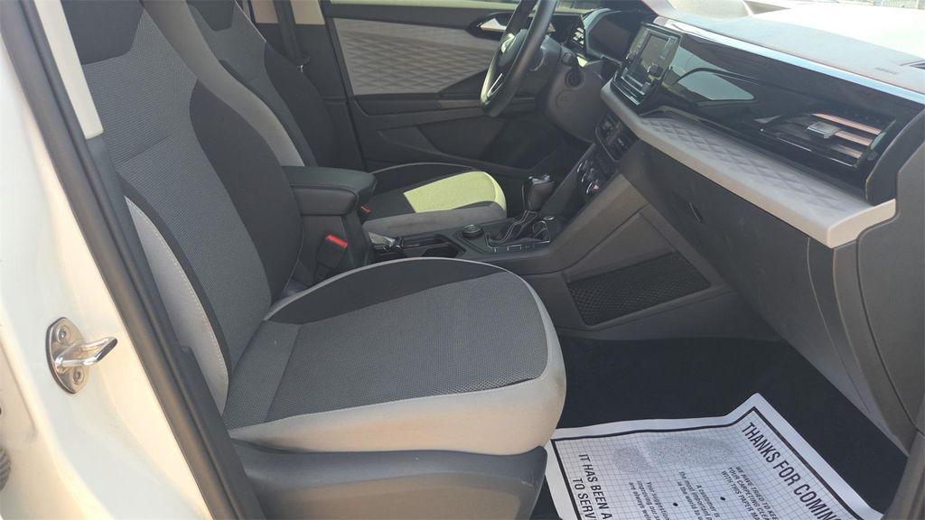 used 2022 Volkswagen Taos car