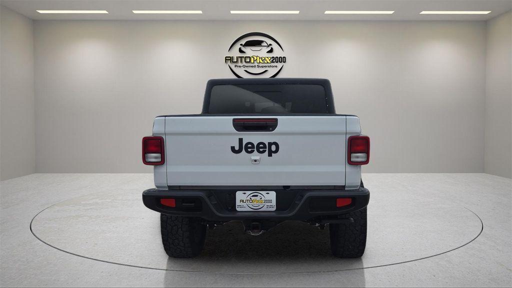 used 2022 Jeep Gladiator car, priced at $27,264