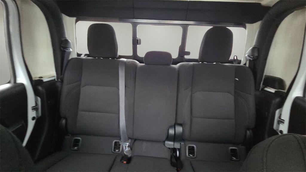 used 2022 Jeep Gladiator car, priced at $27,264