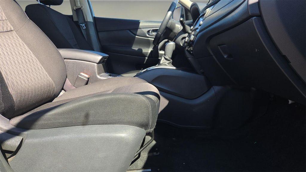 used 2019 Nissan Rogue car, priced at $16,554