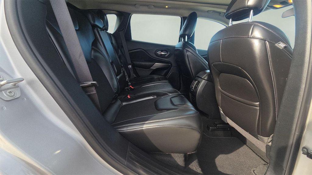 used 2019 Jeep Cherokee car, priced at $16,965