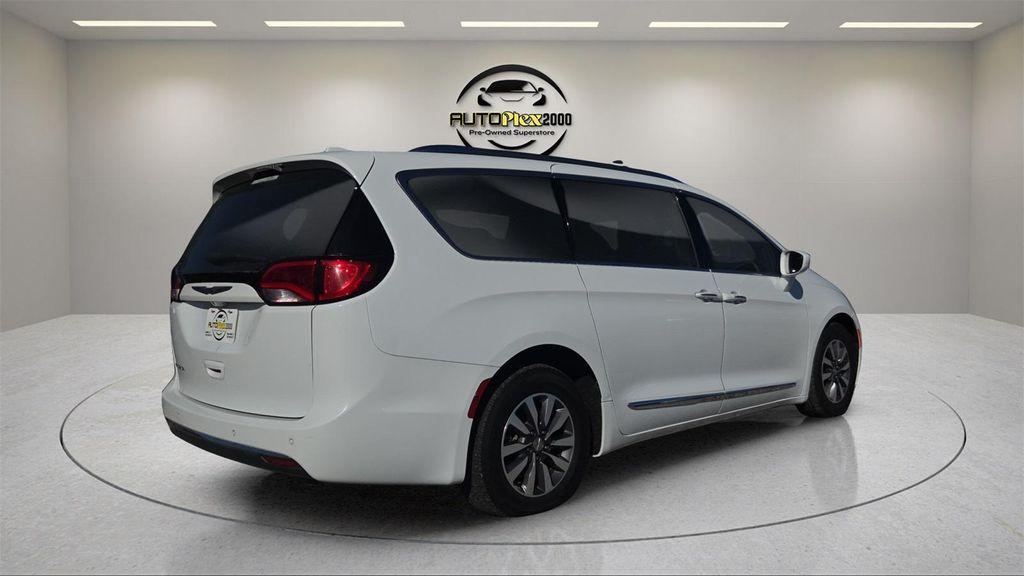 used 2020 Chrysler Pacifica car, priced at $19,998
