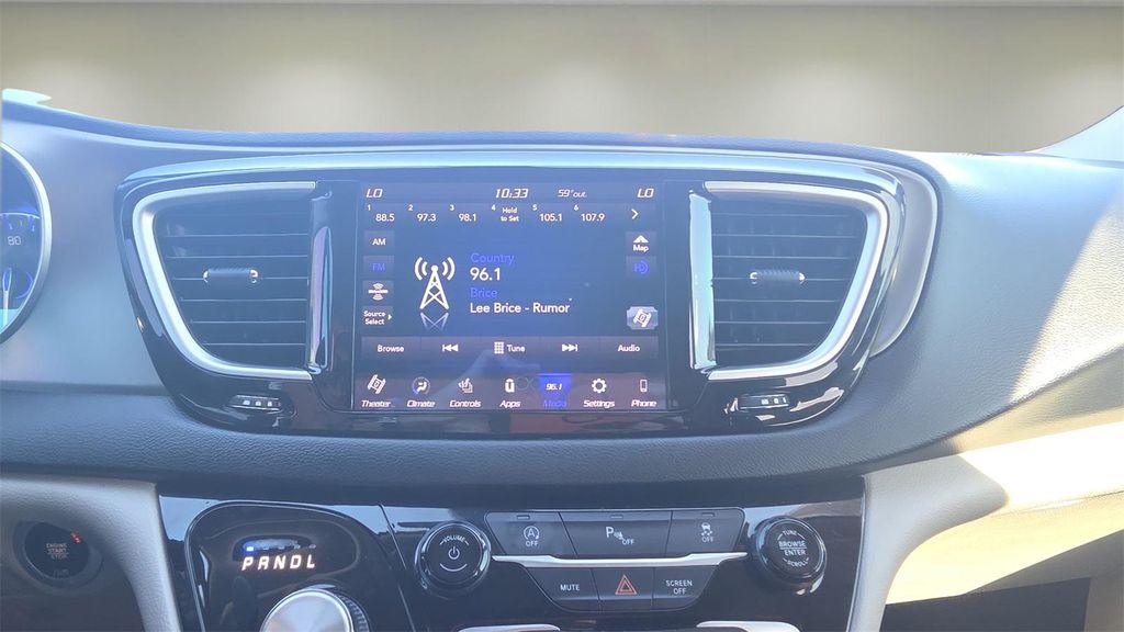 used 2020 Chrysler Pacifica car, priced at $19,998