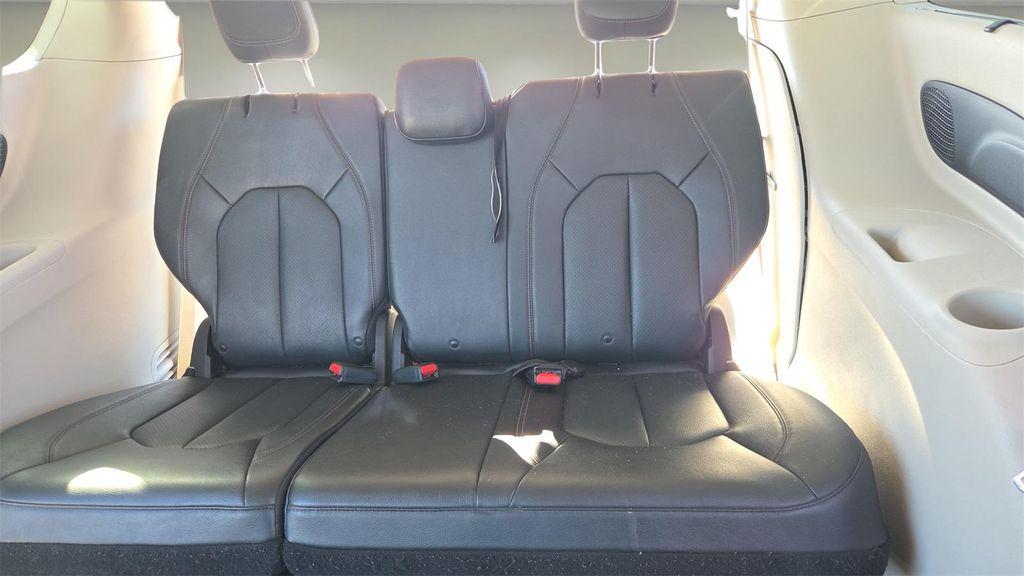 used 2020 Chrysler Pacifica car, priced at $19,998