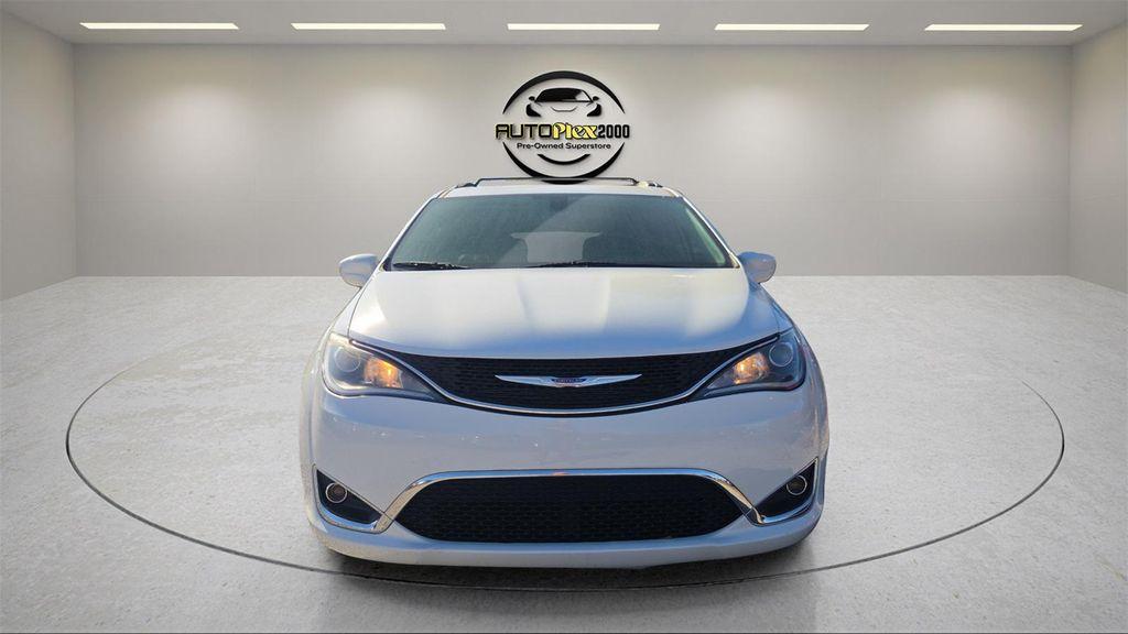 used 2020 Chrysler Pacifica car, priced at $19,998
