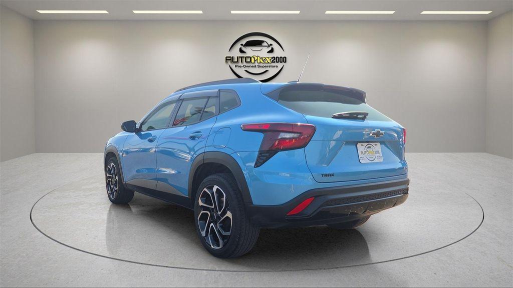 used 2025 Chevrolet Trax car, priced at $23,347