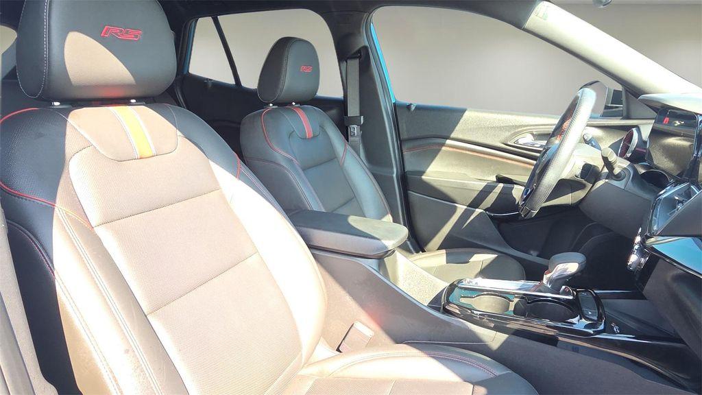 used 2025 Chevrolet Trax car, priced at $23,347