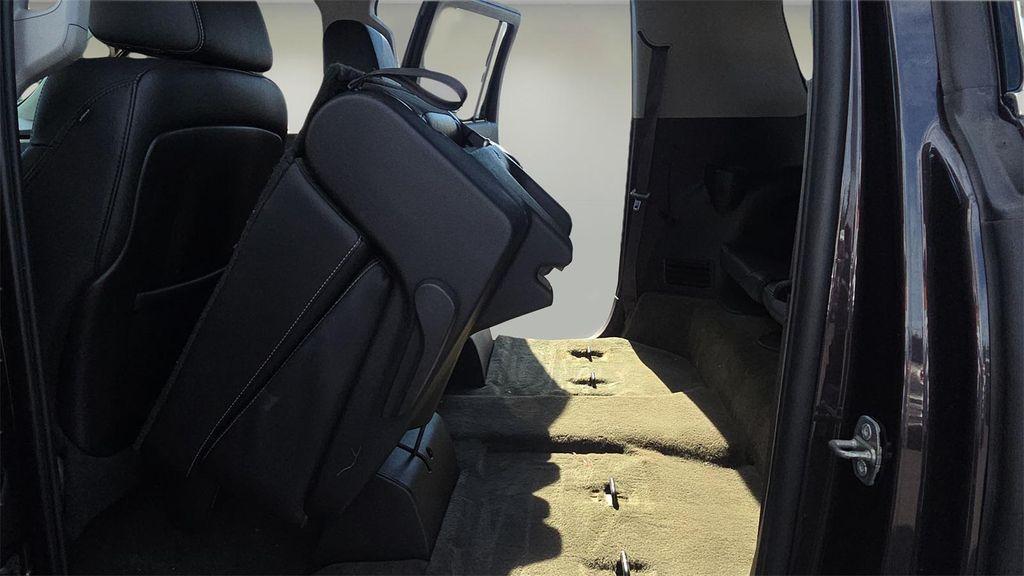 used 2015 GMC Yukon XL car, priced at $16,212