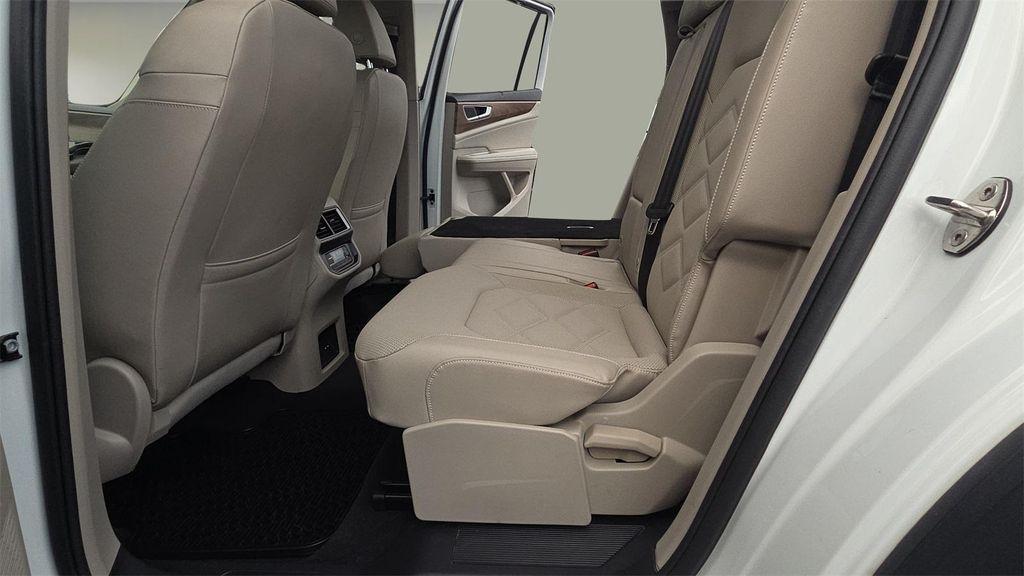 used 2024 Volkswagen Atlas car, priced at $27,634