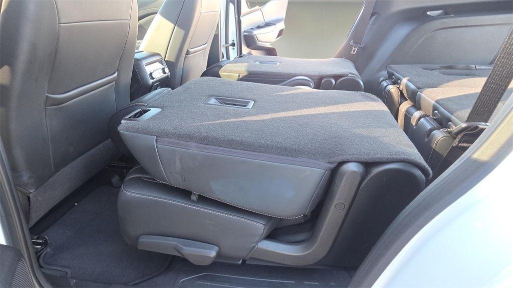 used 2023 GMC Acadia car, priced at $28,558