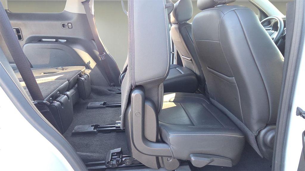 used 2023 GMC Acadia car, priced at $28,558