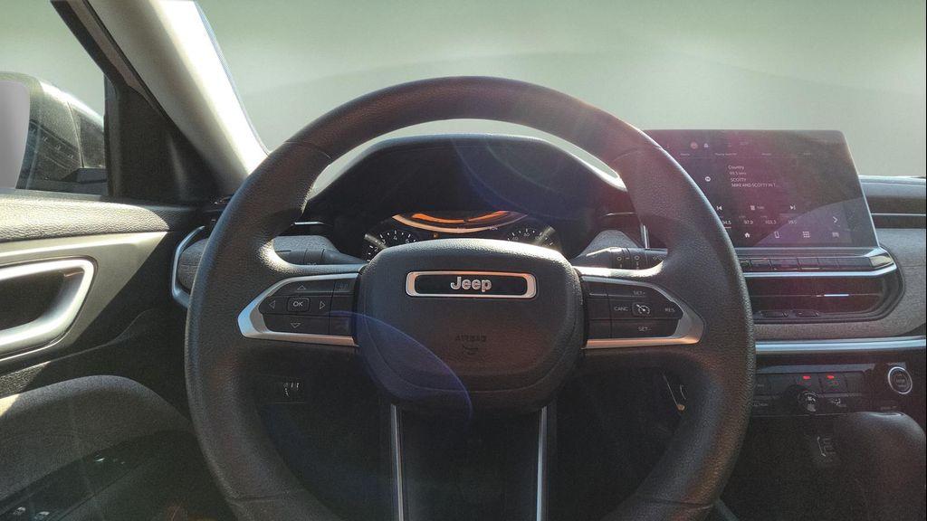 used 2022 Jeep Compass car, priced at $18,998