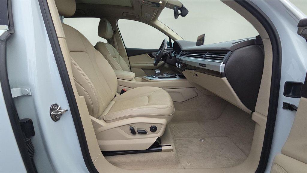 used 2019 Audi Q7 car