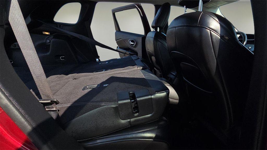 used 2021 Jeep Cherokee car, priced at $14,041