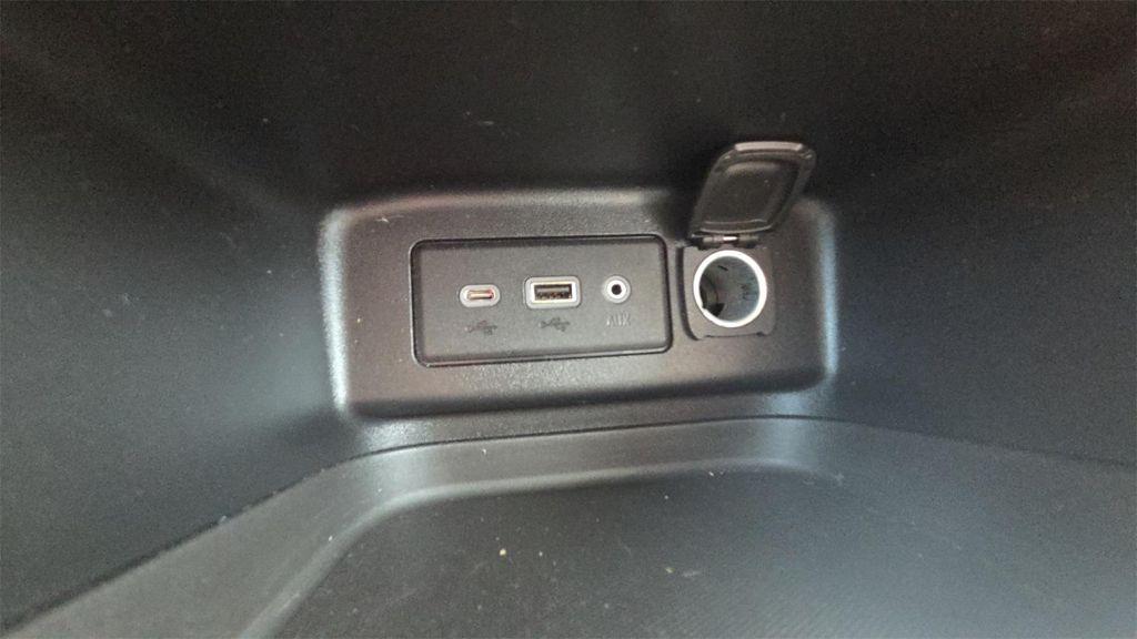 used 2020 Chevrolet Equinox car, priced at $14,998