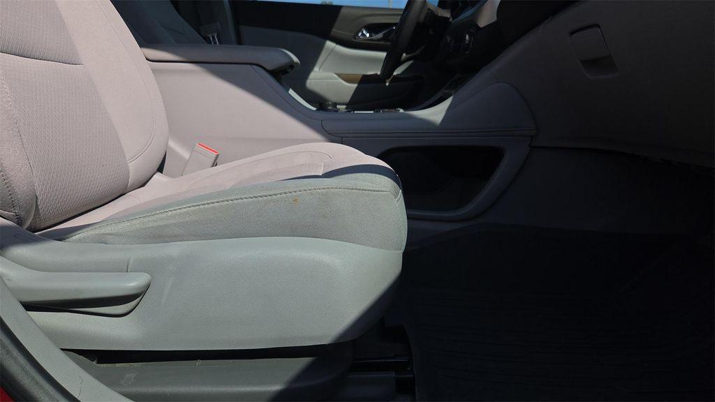 used 2021 GMC Acadia car, priced at $19,175