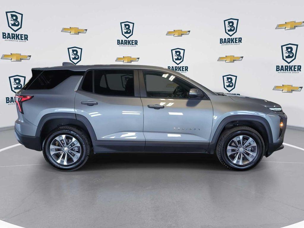 used 2025 Chevrolet Equinox car, priced at $26,890