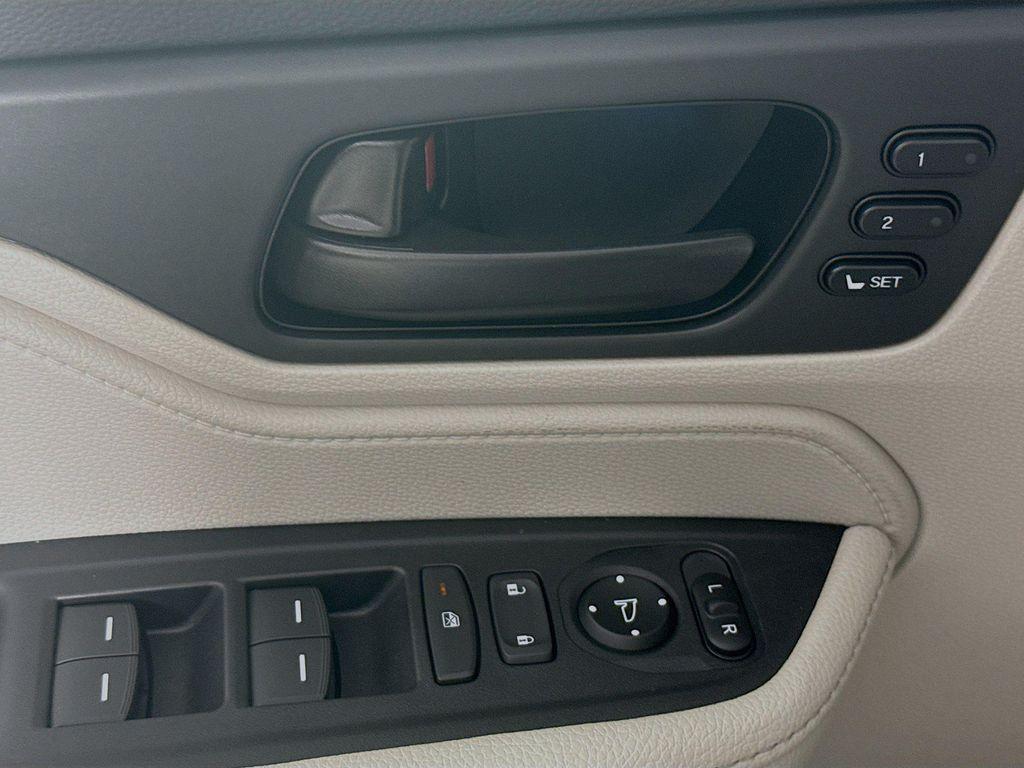 new 2026 Honda Odyssey car, priced at $46,375