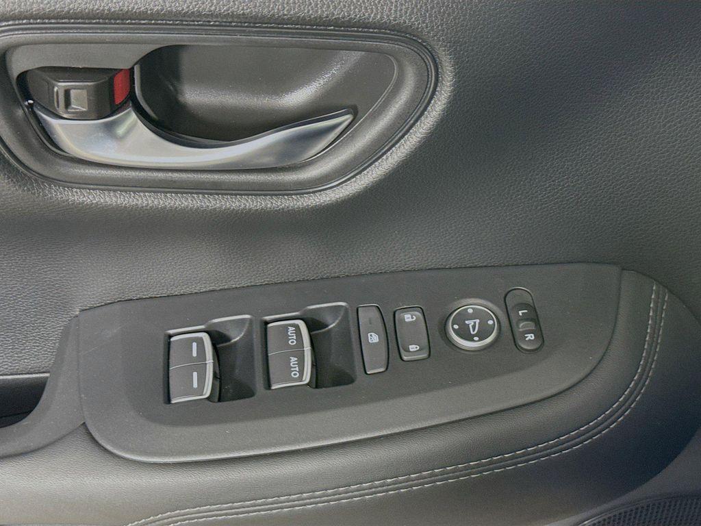used 2026 Honda HR-V car, priced at $31,967