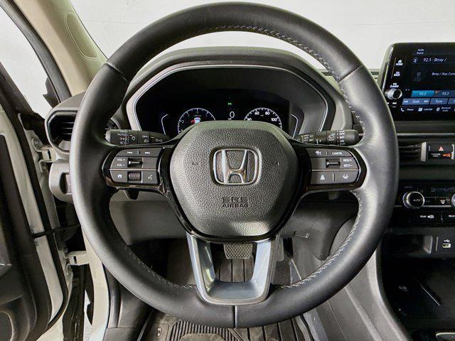 used 2025 Honda Pilot car, priced at $40,514