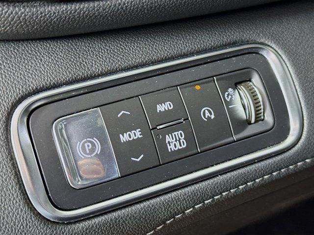 used 2025 Buick Enclave car, priced at $33,439