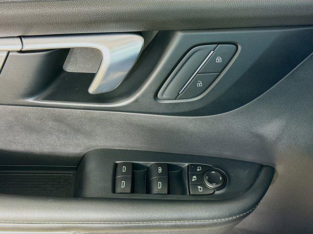 used 2025 Buick Enclave car, priced at $33,491