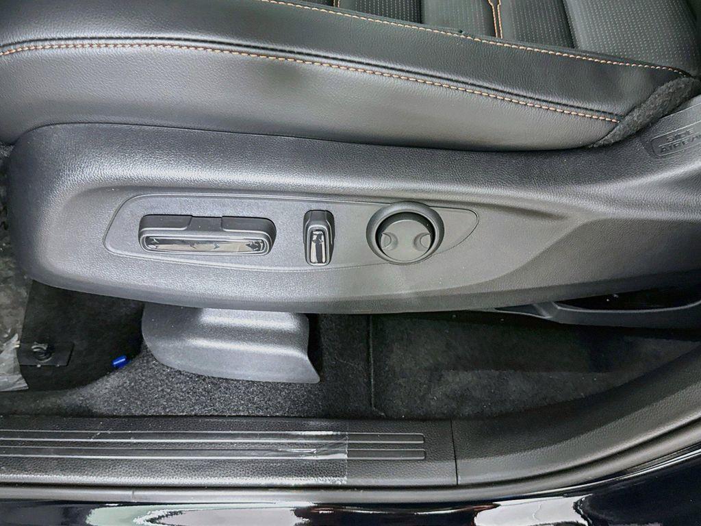new 2026 Honda CR-V Hybrid car, priced at $40,405