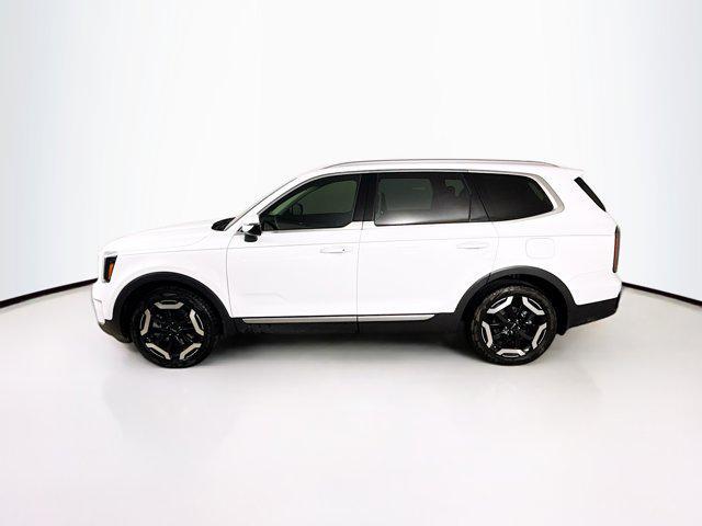 used 2025 Kia Telluride car, priced at $35,096