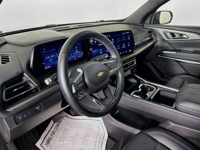 used 2025 Chevrolet Traverse car, priced at $36,363