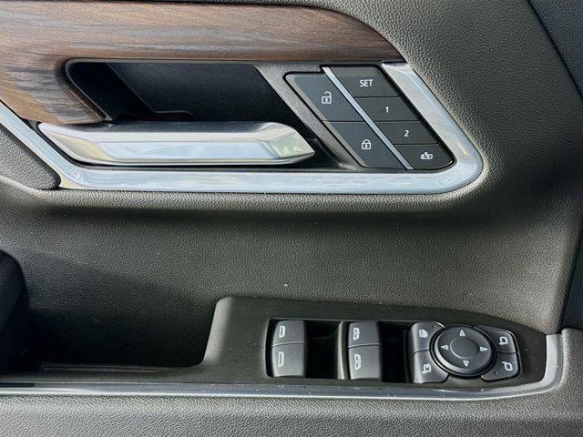 used 2025 GMC Sierra 1500 car, priced at $38,732