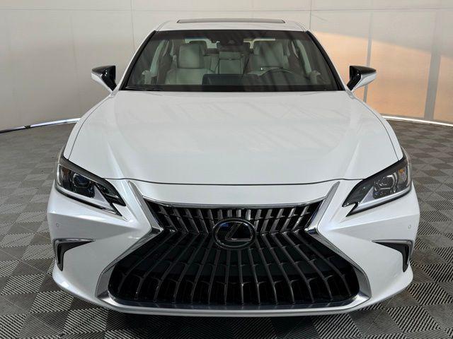 used 2025 Lexus ES 300h car, priced at $44,890