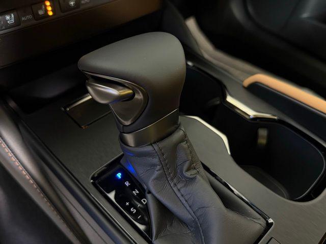 new 2025 Lexus ES 350 car, priced at $48,684