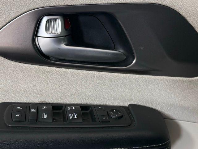 used 2018 Chrysler Pacifica Hybrid car, priced at $15,990