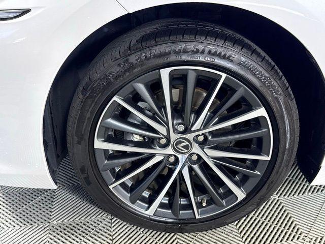 used 2025 Lexus ES 300h car, priced at $43,990