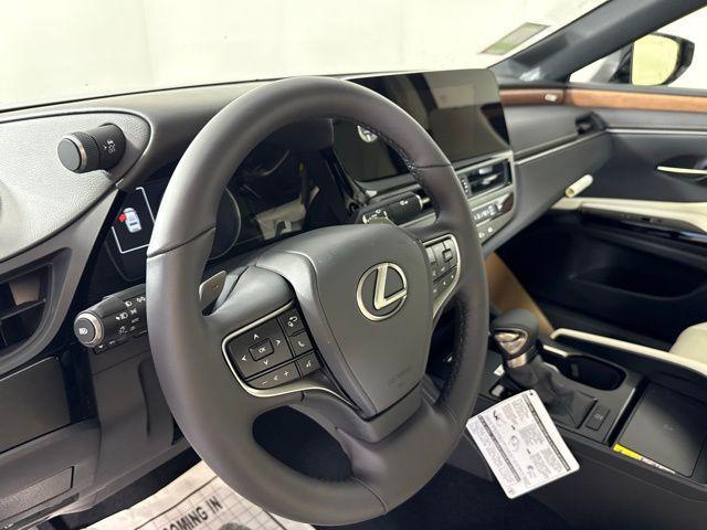 new 2025 Lexus ES 350 car, priced at $48,684