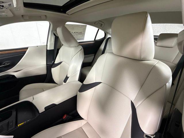 new 2025 Lexus ES 350 car, priced at $48,684