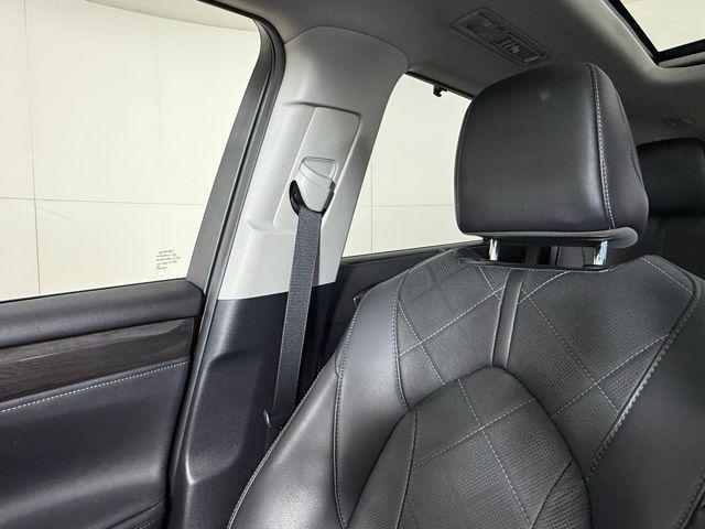 used 2021 Toyota Highlander car, priced at $34,990