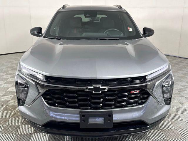 used 2025 Chevrolet Trax car, priced at $24,918