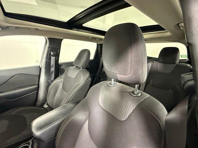 used 2015 Jeep Cherokee car, priced at $11,890