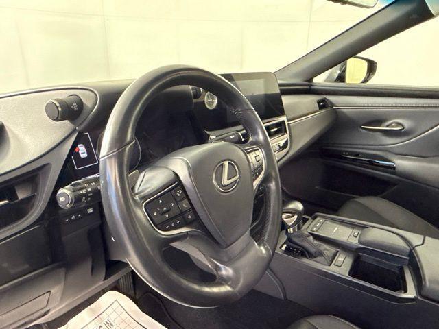 used 2022 Lexus ES 350 car, priced at $33,690