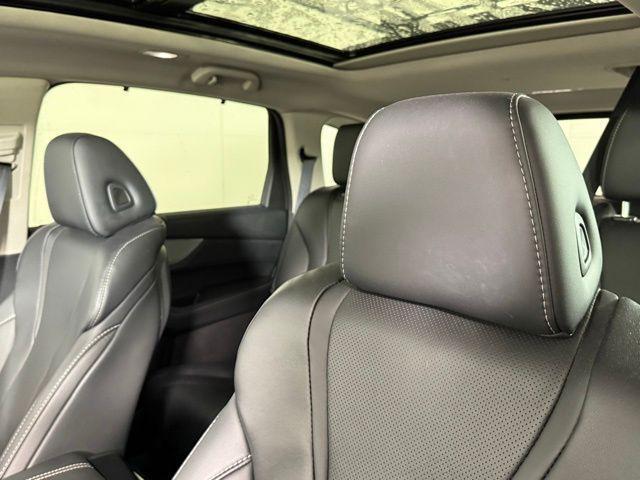 used 2024 Acura MDX car, priced at $41,990