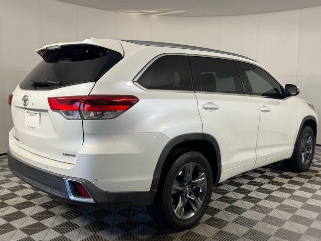 used 2018 Toyota Highlander car, priced at $20,690