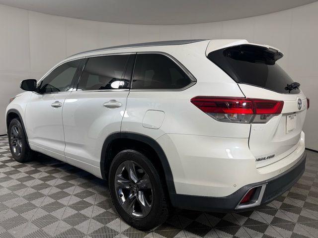 used 2018 Toyota Highlander car, priced at $20,690