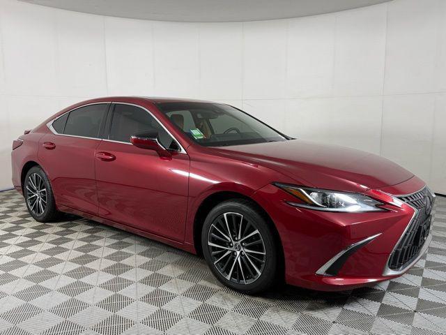 used 2022 Lexus ES 300h car, priced at $37,990