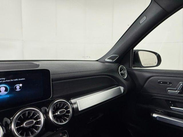 used 2021 Mercedes-Benz GLB 250 car, priced at $23,890