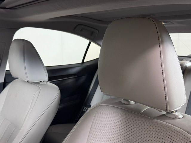 used 2018 Lexus ES 350 car, priced at $23,890