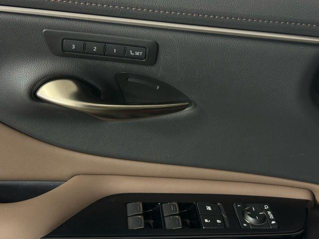 used 2025 Lexus ES 300h car, priced at $44,490