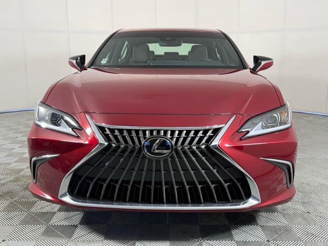 used 2025 Lexus ES 300h car, priced at $44,490