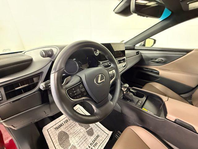 used 2025 Lexus ES 300h car, priced at $44,490
